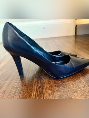 Ralph Lauren Classic Black High Heel Pumps - Women's Elegant Court Shoes